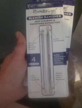 The Crème Shop Blemish Banisher Stainless Steel Extractor Set - Silver